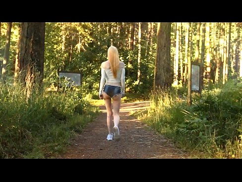 ❤️ Smuk kvinde bevæger sig langsomt, ikke nøgen video ️❌ Porno at da.91sexy.top ☑