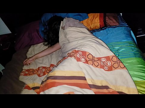 ❤️ Stedbarn skælder sin unge stedmor ud, mens hun sover. ️❌ Porno at da.91sexy.top ☑